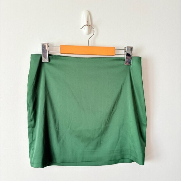 Aritzia Sunday Best Rocoo Satin Mini Skirt in Nature Green Size 6 - Picture 4 of 7